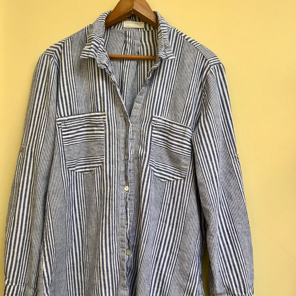 JUST LIVING STRIPED BUTTON DOWN